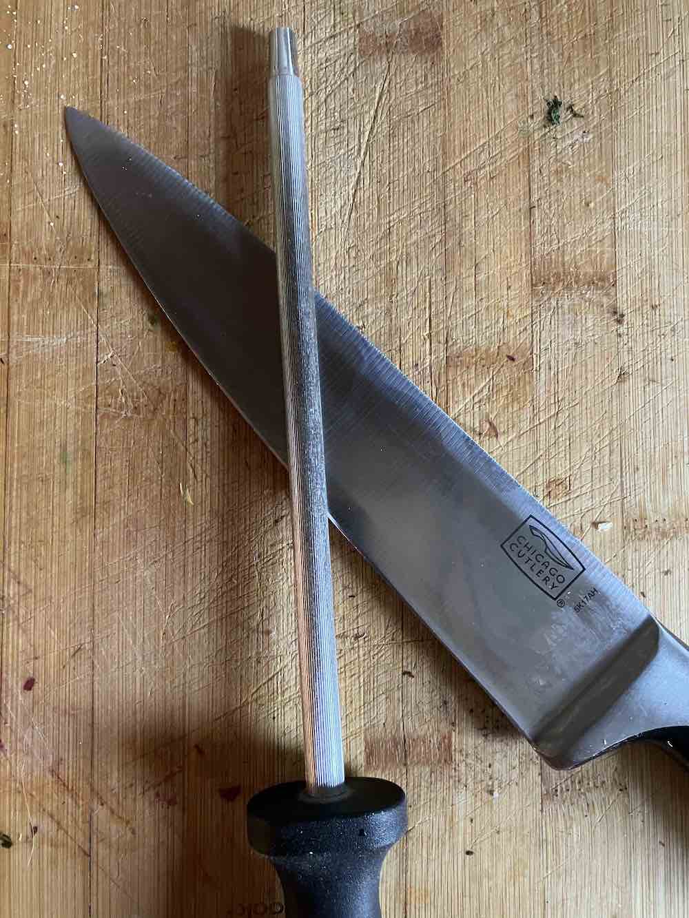 Image of a knife and knife sharpener